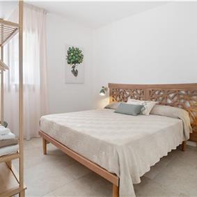 3 bedroom villa with pool near Castellamarre del Golfo, sleeps 5